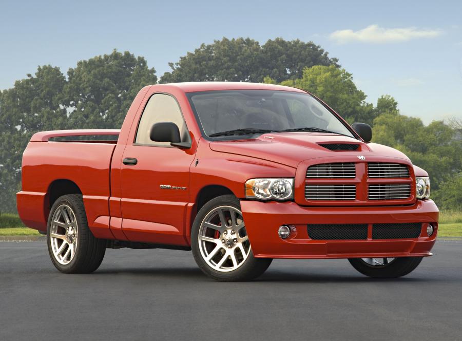  Dodge Ram SRT10 2004 года  (фото 13 из 40)